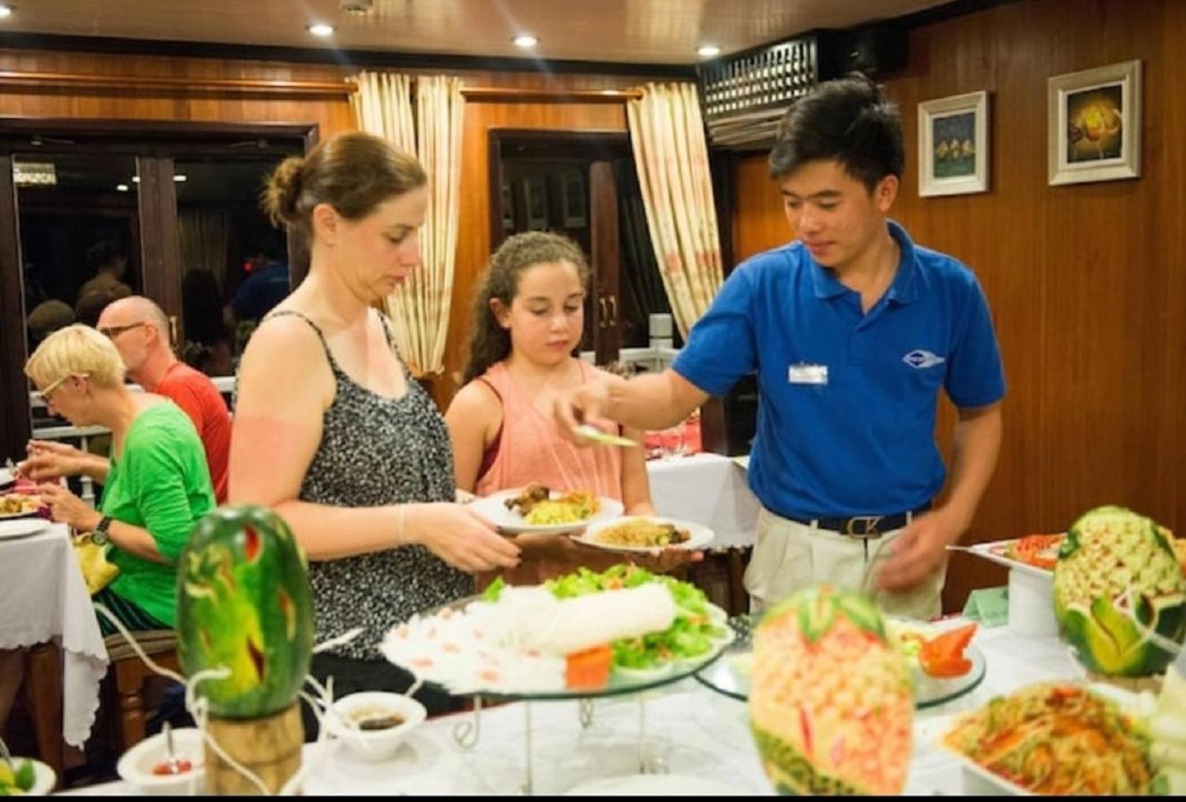 Royal Palace Cruise Ха Лонг Екстериор снимка